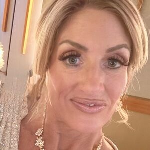 Meet your Posher, Heidi